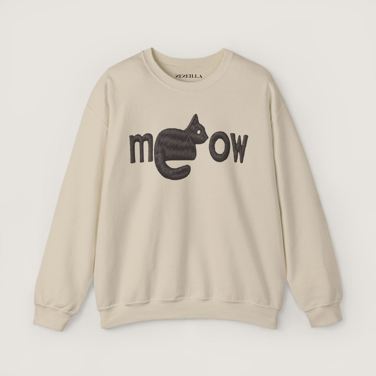 Kedi Figürlü “Mom” Yazılı Unisex Sweatshirt